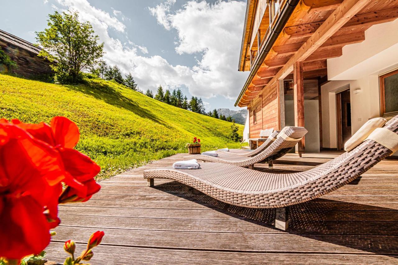 B&B - Hotel Ciasa Rue Blanch San Cassiano  Exterior photo